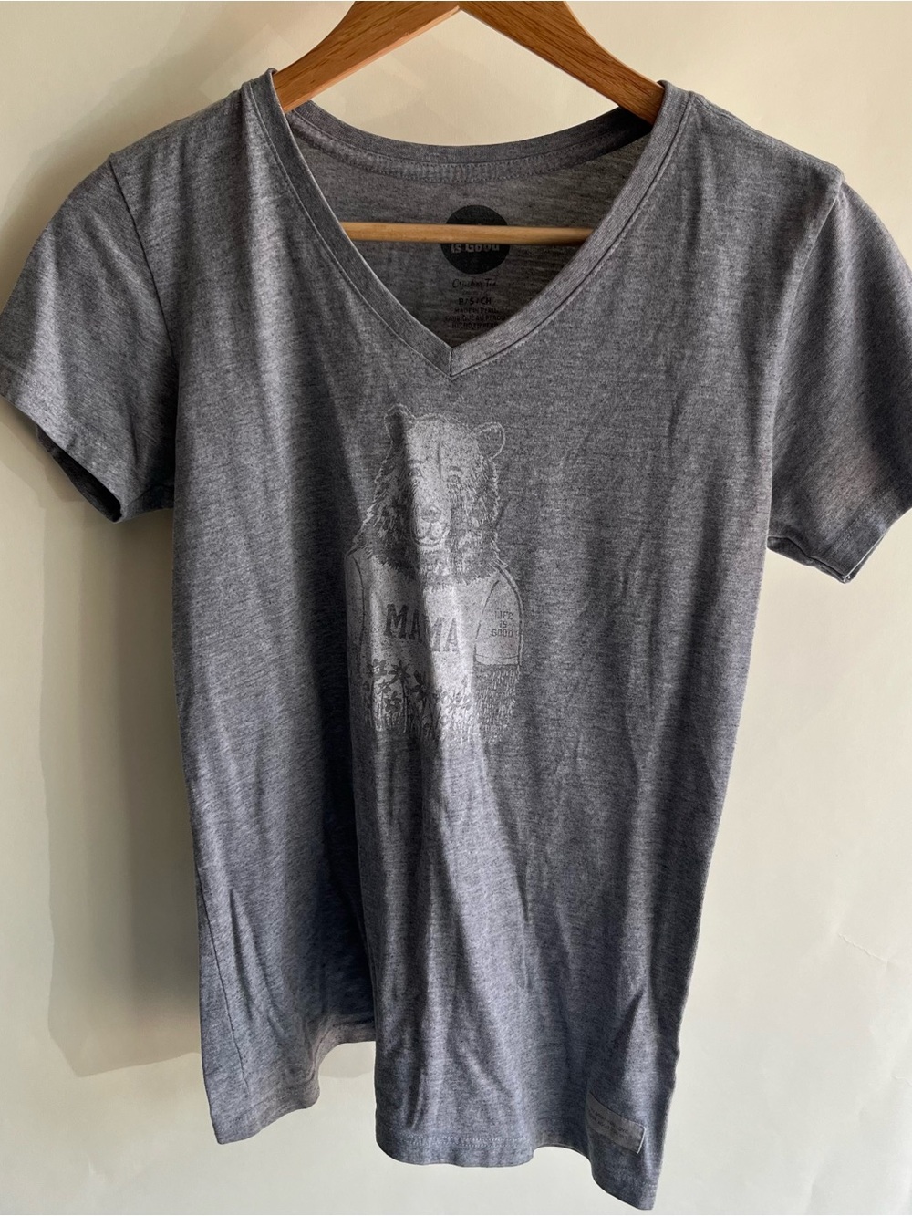 Life Is Good Tee Tshirt Gray Sz Sm V Neck Mama Bear Shirt Sleeve EUC Women’s